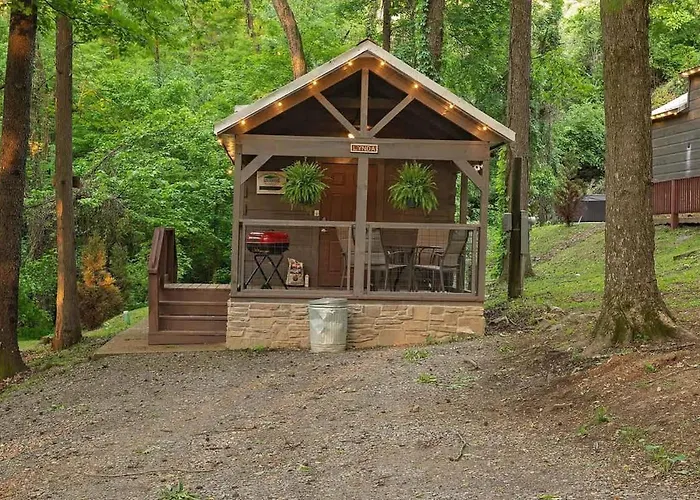 Tiny Cabin Village Private Hot Tub Lynda Cabin Chattanooga
