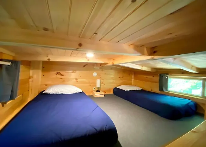 Nana Cabin Tiny Log Home Comfort In Rustic Bliss Chattanooga
