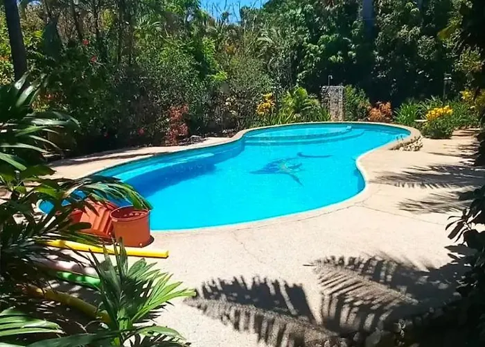 Casa Verde-Flamingo Brasilito Vacation Home