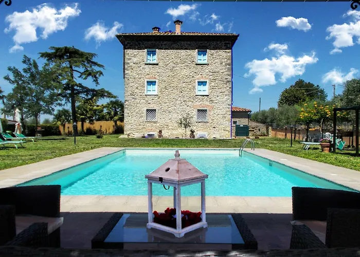 Holiday Home Fuer 20 Personen In Cortona- Trasimenischer See By Interhome