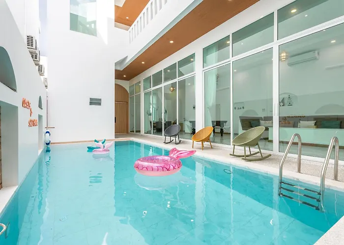 Pattaya Beach 5 Bedroom 7Bath Ktv Swimming Pool Villa