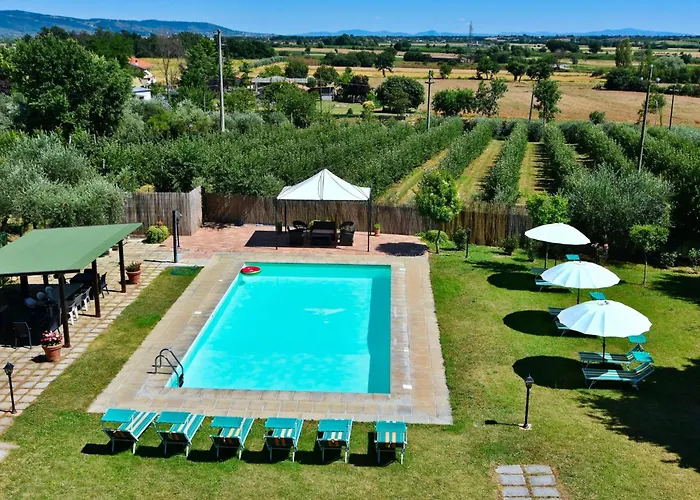 Holiday Home Fuer 20 Personen In Cortona- Trasimenischer See By Interhome