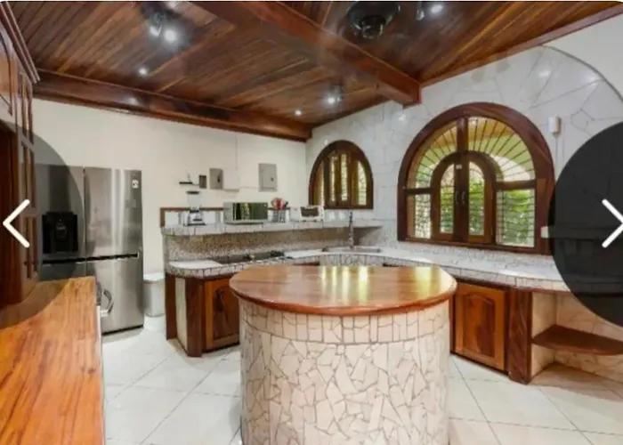 Casa Verde-Flamingo Brasilito Vacation Home