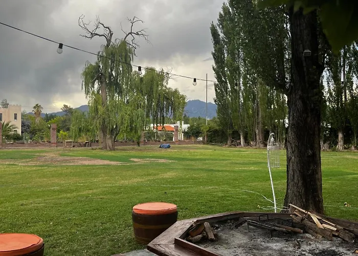 Casa Privada Con Parque Extenso, Pileta, Quincho, Parilla Y Fogon Lujan de Cuyo