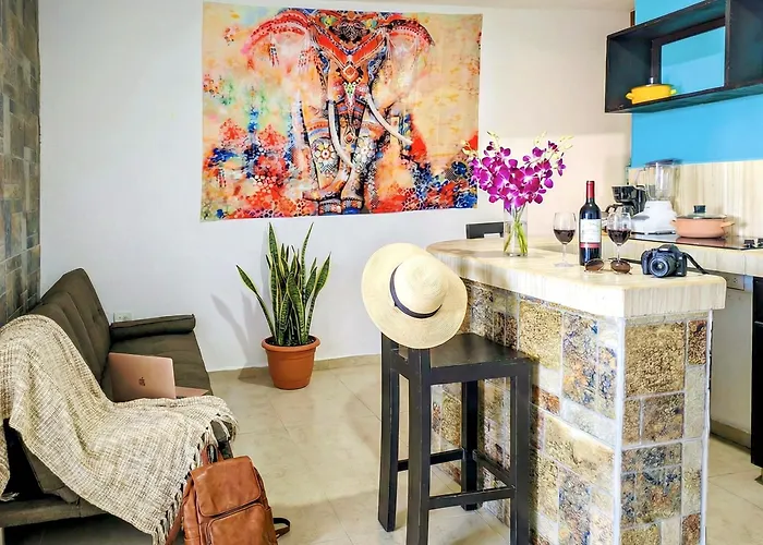 Remote Work Apartment With Fiber Wifi, King Memory Foam Bed, Beach 8 Min In Playa 7B Playa del Carmen