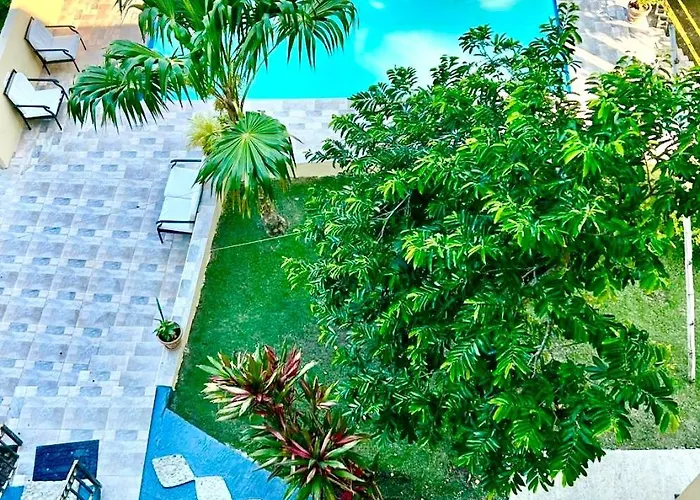 The Palms Of Mobay 1 - 3 Bedroom With Private Pool And Jacuzzi Near Montego Bay Airport And Beach Strip