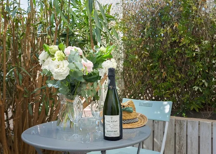 Louison Balcony, Quiet Area, 7Mn From Beach Cannes