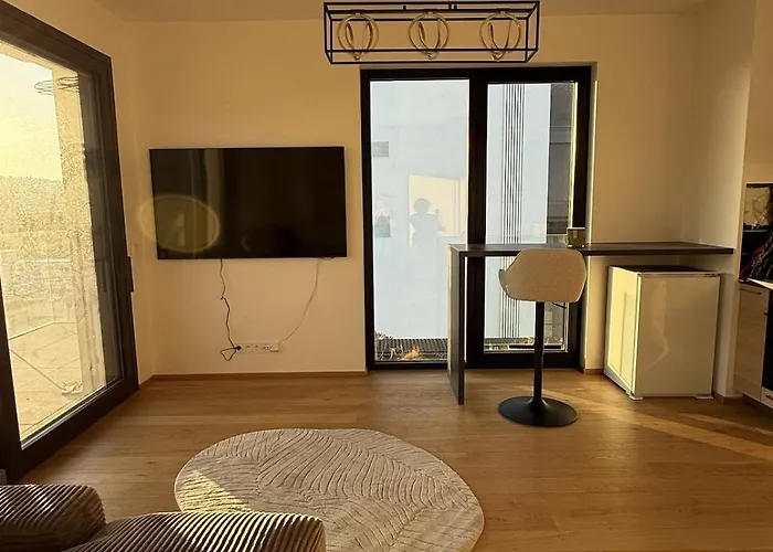 Luxury 3-Room Apartment With Swimming Pool - Modrany Prague
