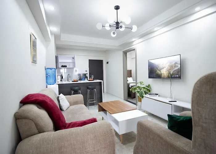 Cozy 2 Bed Kilimani Near Yaya Centre With Gym And Views Apartment Nairobi