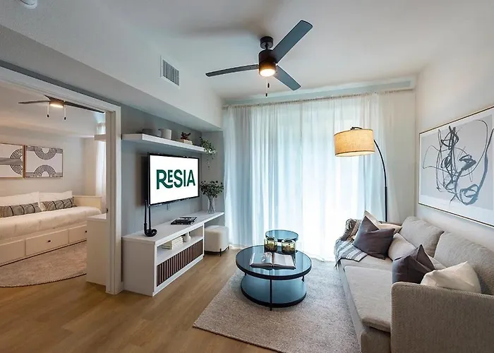 Lux Park Row Apartment Houston