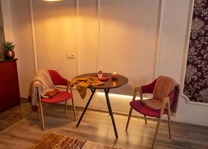 Central Riverside Apartment With Balcony Tbilisi