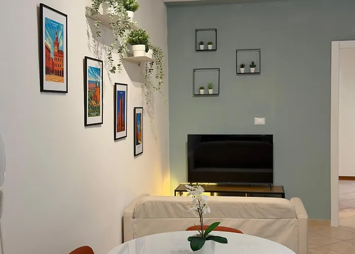 Street Angels Apartment Bologna