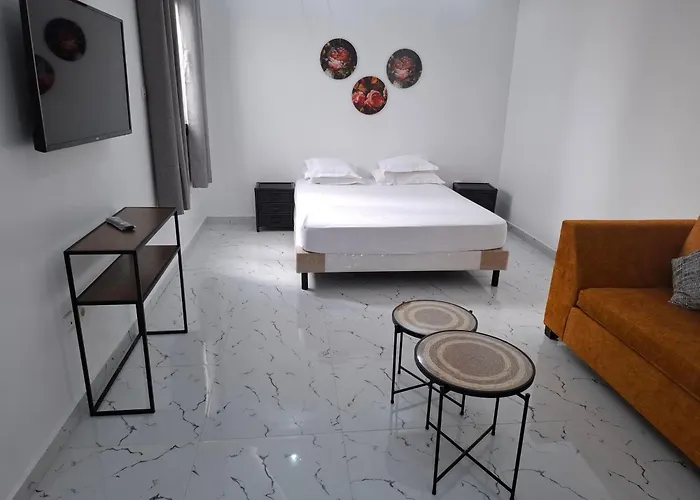 Studio Neuf Climatise Cite Apix Dakar
