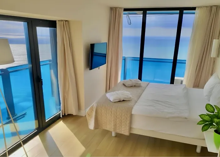 Orbi City - Panorama Sea View Hotel Batumi