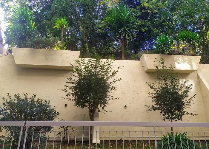 Secret Garden, Ideal For 2,Large Terrace Nice