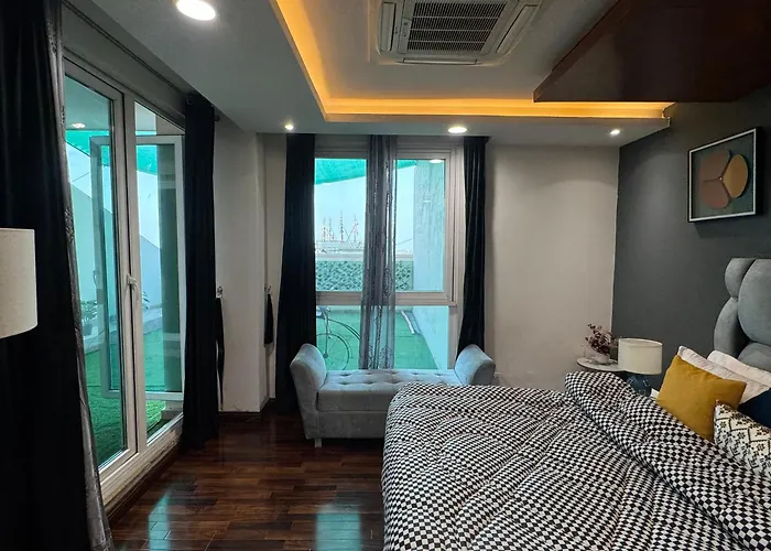 Gold Crest Luxury One Bedroom Serviced Apartments - Dha Phase 4 Lahore