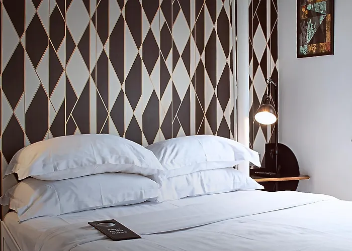 The California - Kings Cross St Pancras, London Hotel