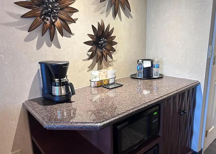 Eden Resort And Suites, BW Premier Collection Rohrerstown
