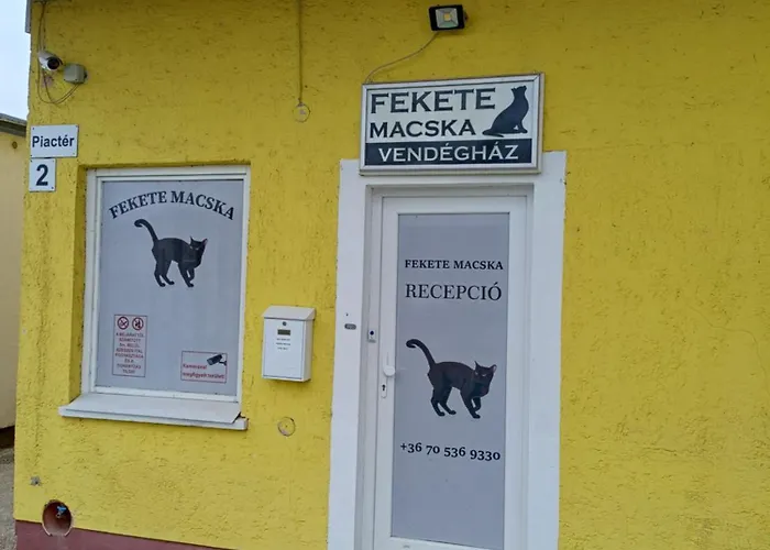 Fekete Macska Vendeghaz Hotel Tata