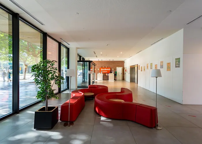 Easyhotel Barcelona Fira L'Hospitalet de Llobregat