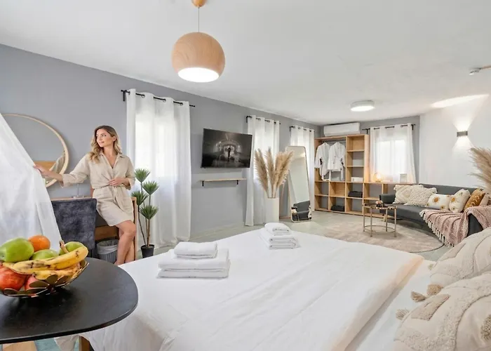 Hotel La Finca - Luxury Suites Hotel - סוויטות יוקרה במרכז באר שבע עם ג'קוזי וחוויית אירוח פרימיום