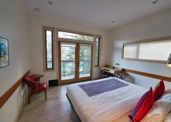 The Sentinel Hotel Kaslo