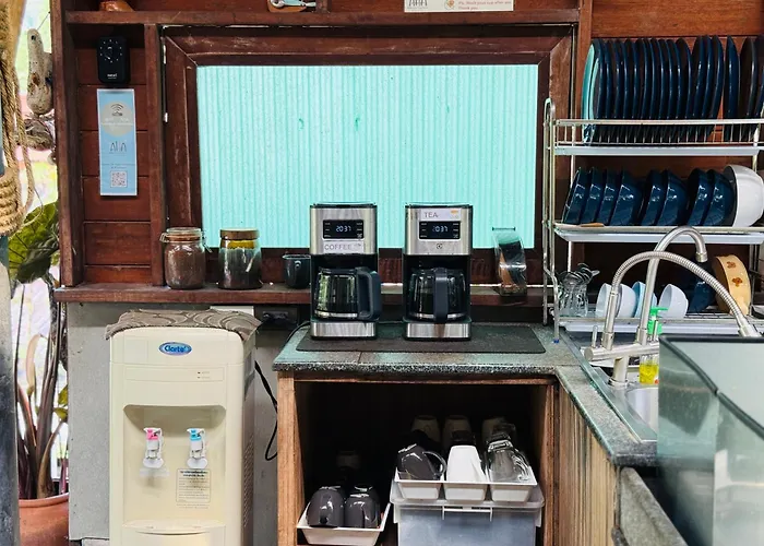 Aha Lanta Cozy Hostel Koh Lanta