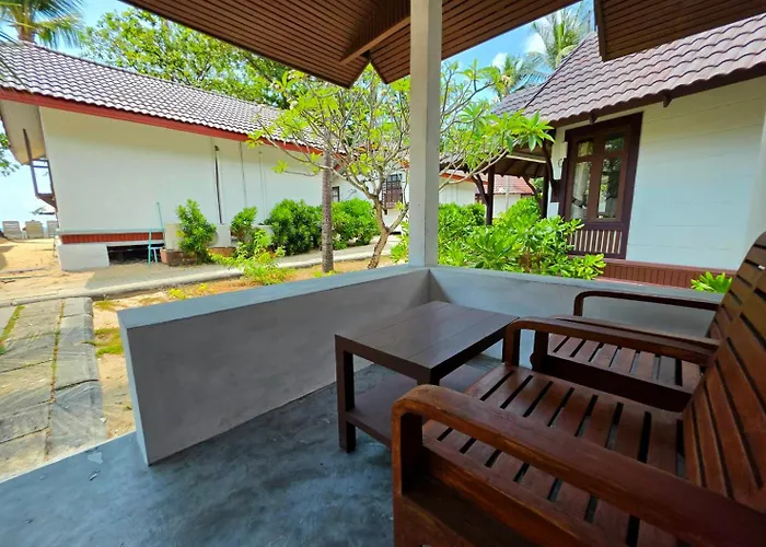 First Bungalow Beach Resort Chaweng 