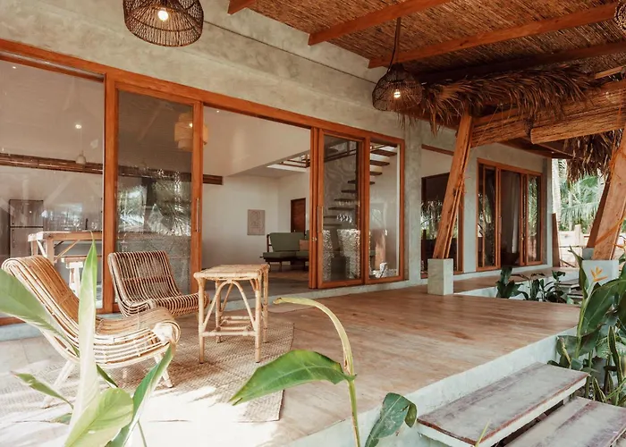 Punta Punta Surf Retreat Hotel General Luna 