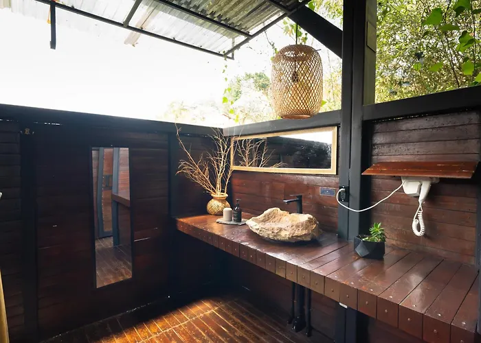 Domus Glamping Guatape Hotel