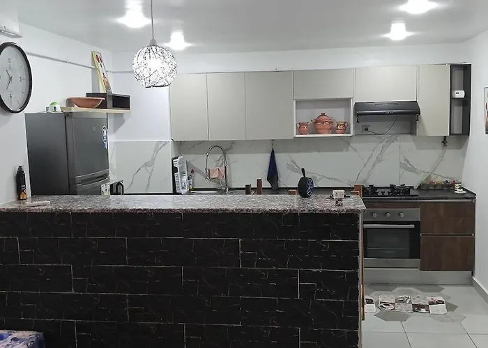 Houcine Appartement Aïn El Turk