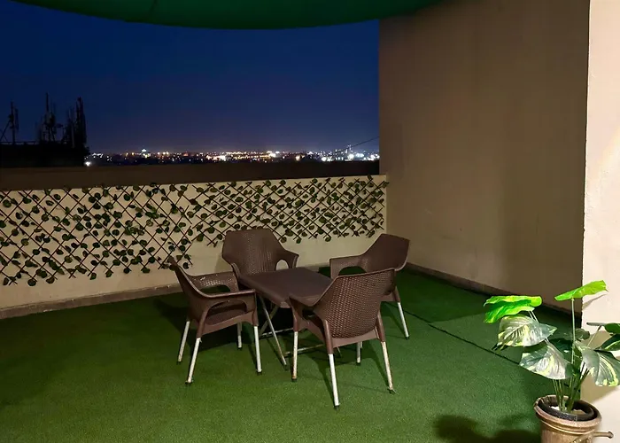 Gold Crest Executive One Bedroom Apartments - Dha Phase 4 Lahore