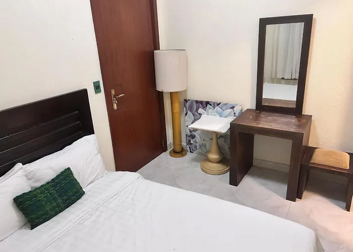 Hanamitsu Hotel & Spa Garapan