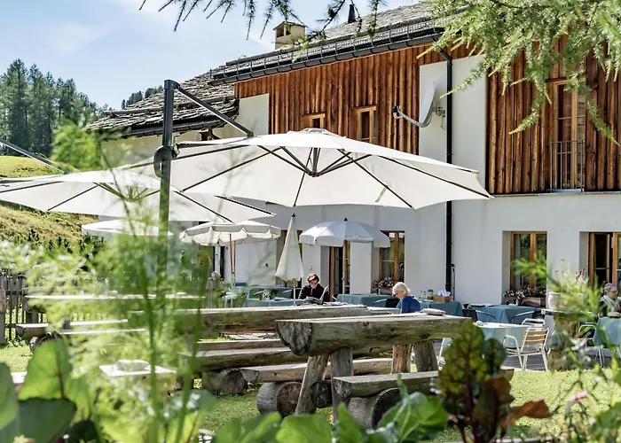 Hotel Chesa Pool Sils Maria