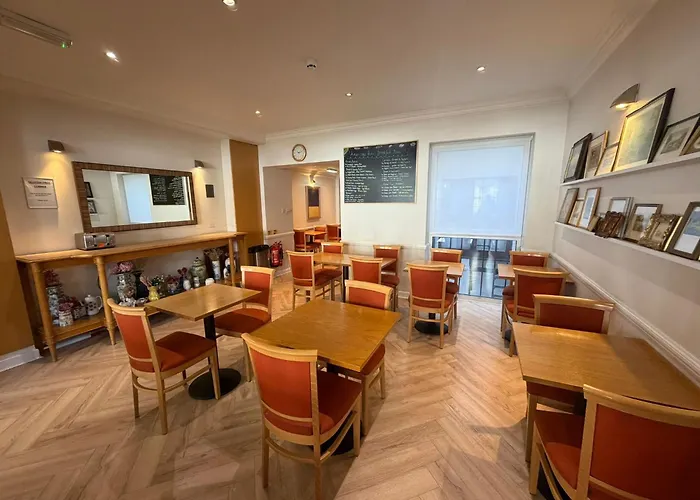 Americana Hotel London