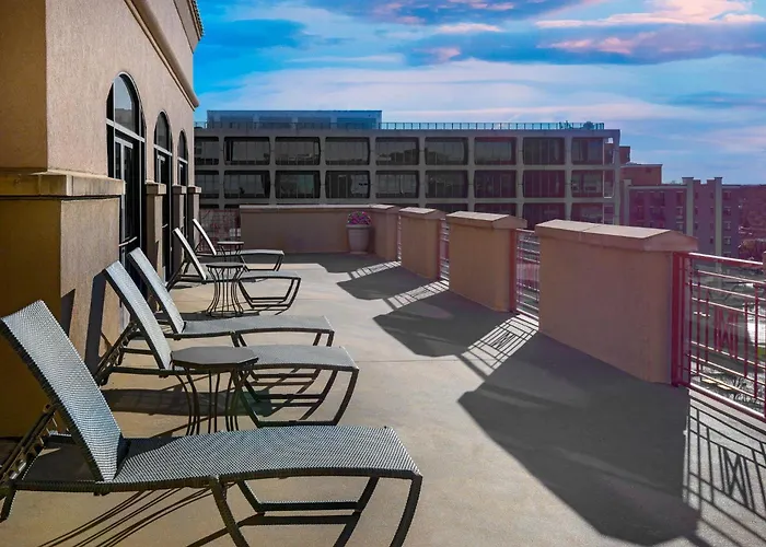 Hampton Inn & Suites Country Club Plaza Kansas City