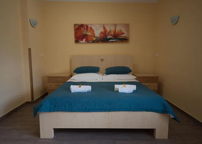 S Hotel - Simple City Centre Stay Maribor