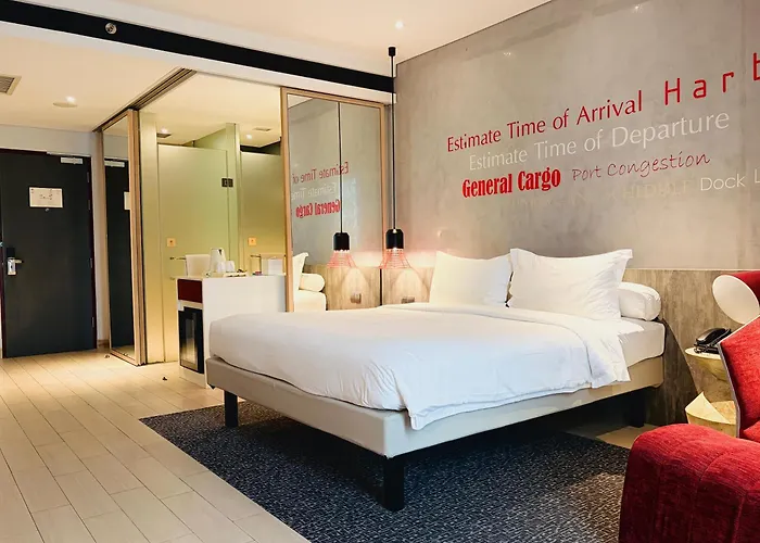 Ibis Styles Batam Nagoya Hotel