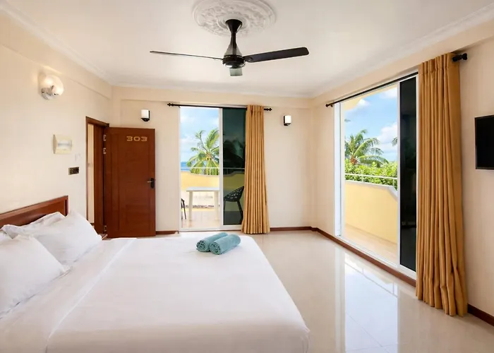 Noah Private Beach House Himmafushi