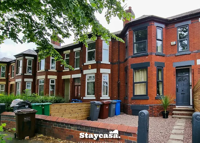 Spacious 5Br Home In Leafy Withington Manchester