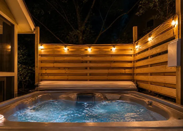 Whispering Pines Cabin Hot Tub Near Ski Tannersville