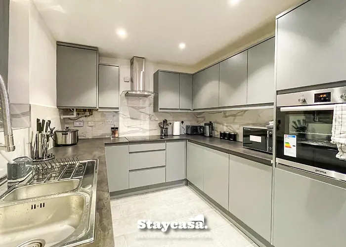 Princess Hideout 5Min To City With Street Parking Manchester