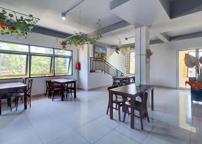 Hepiyuk Guest House Near Monkey Forest Ubud (Bali)