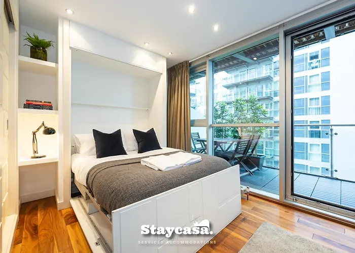 Sunset Haven Studio With Balcony And Free Parking Manchester