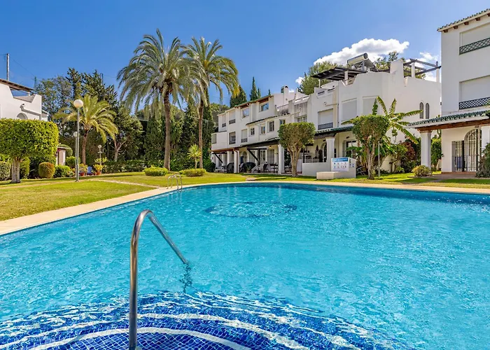 Chic Dream Home, Rooftop Bbq, 9 Pools, Golf Views Marbella