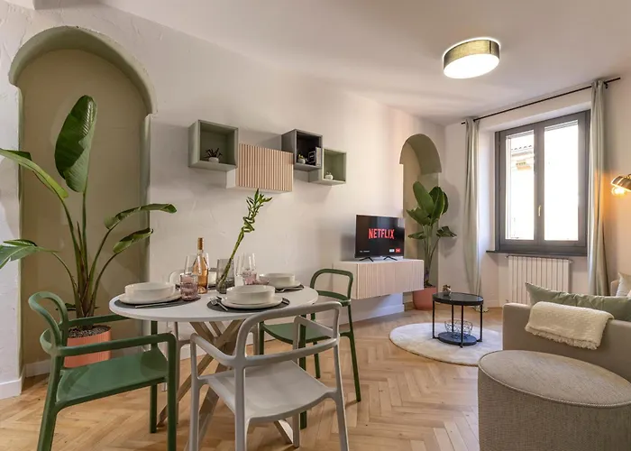Gold & Platinum Garibaldi Executive Apartment Milan