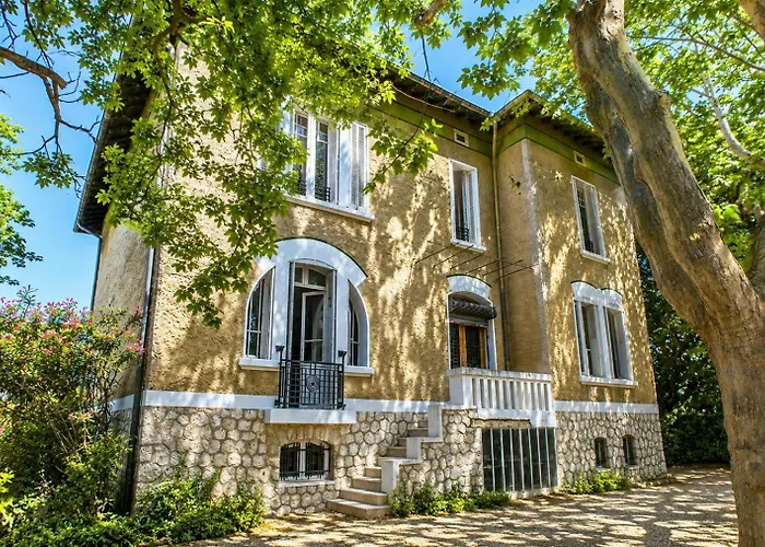 Chambre Dans Maison De Maitre, Charme Et Confort Proche Des Calanques & Plages - Parking Prive Gratuit Marseille