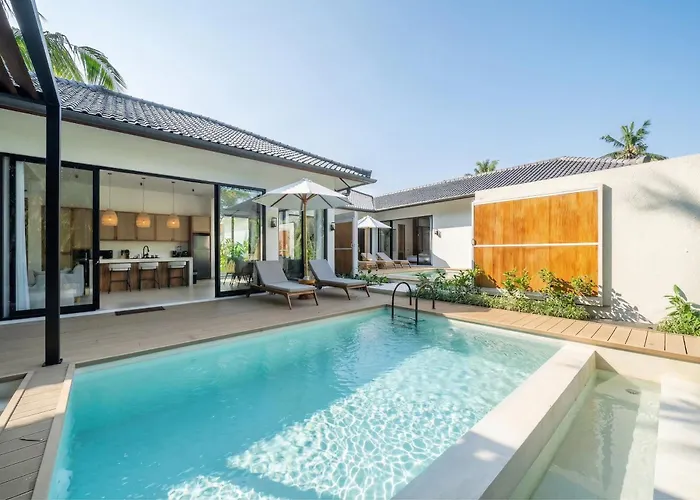 Julia - Luxurious Villa With Panoramic Jungle Views And Expansive Pool Ubud 
