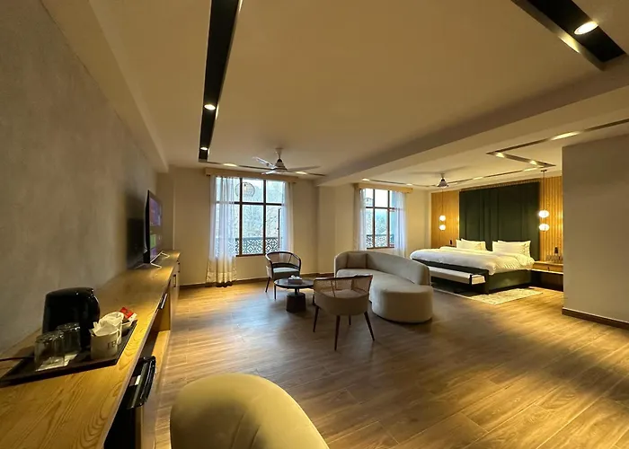 Ifq Premier Skardu Hotel
