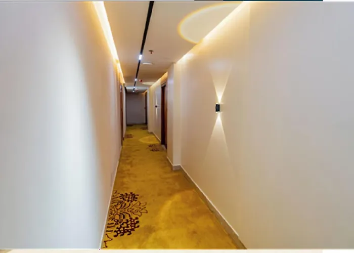 Monsoon Courtyard Luxury Hotel Dhaka